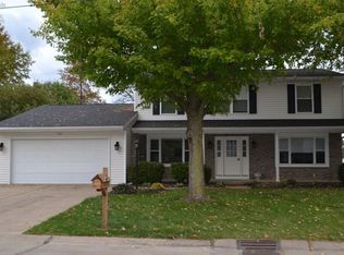 312 Orangewood Rd, Huron, OH 44839