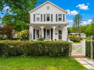 1000 1st St, Matamoras, PA 18336
