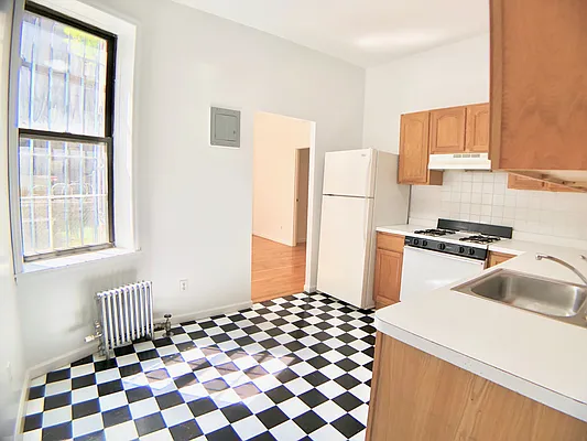 Rented by Kamgirsons & Company, Inc. | media 4