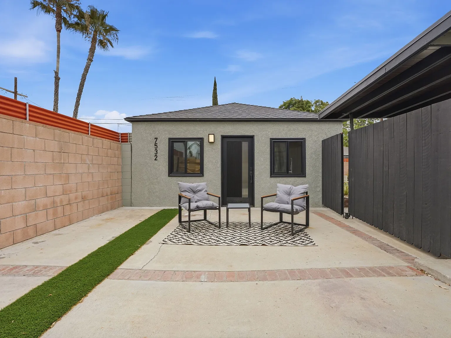 1 bed, 400 sqft, $2,695 — Photo 3