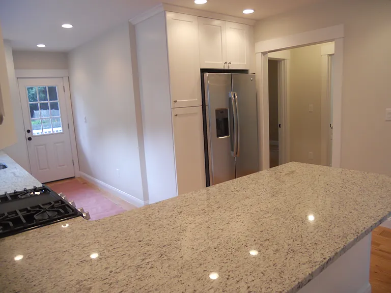 160 Weston St #1 — Photo 6