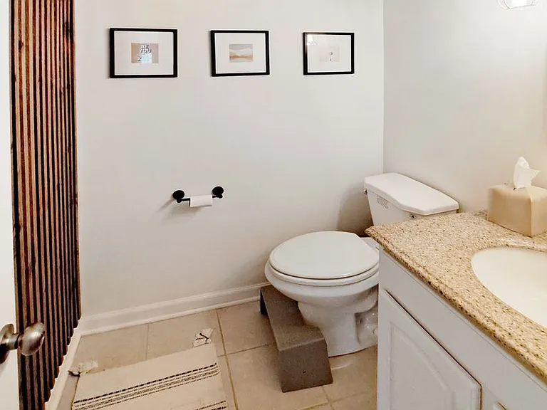 1904 Taylor Ave — Photo 42