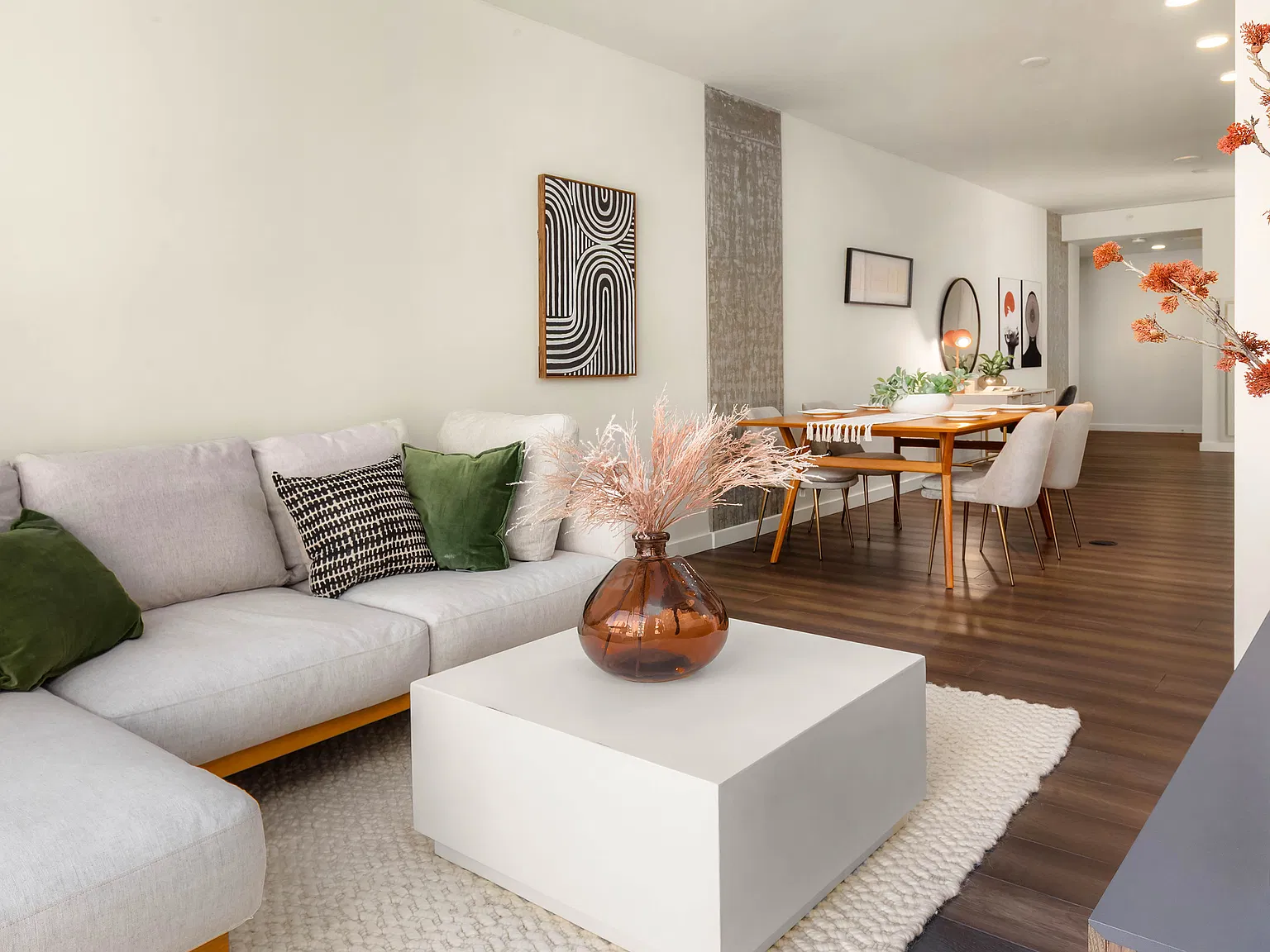 2 bed, 980 sqft, $3,100 — Photo 4