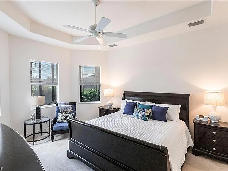 7863 Valencia Ct — Photo 22