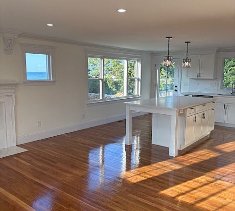 4th image of 90 Norton Rd