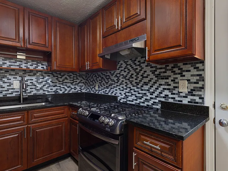 3109 Destin Cir — Photo 12