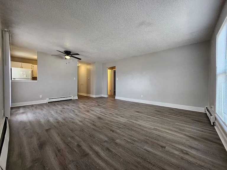 4420 Loomis Ave #4 — Photo 9