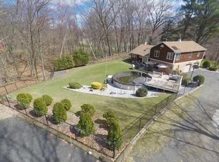 829 Piper Rd, West Springfield, MA 01089