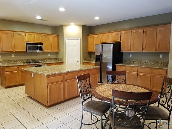 4th image of 63 W Black Horse Dr