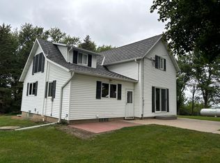 70467 430th Ave, Lakefield, MN 56150