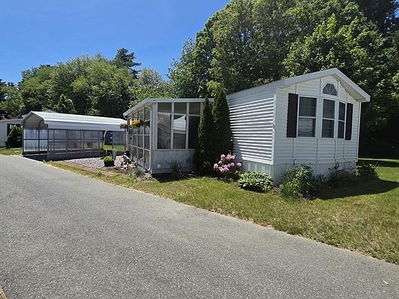2nd image of 143 Pine Ave