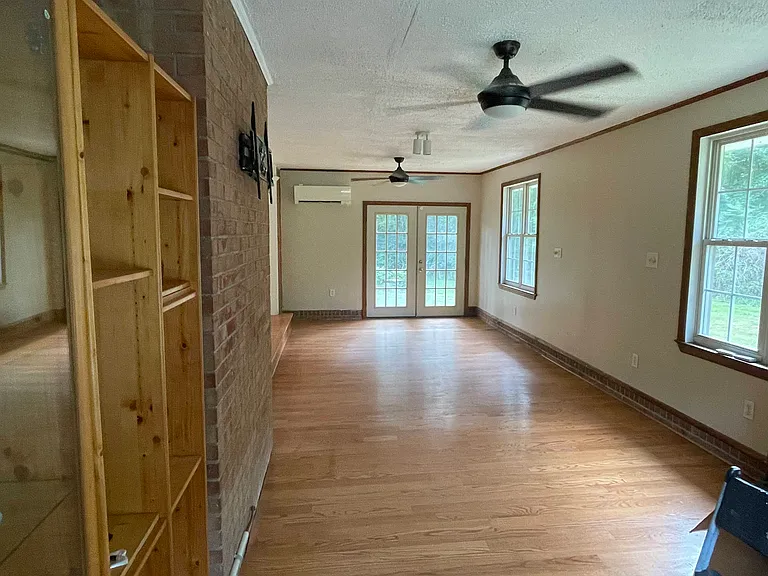 8800 Thornton Rolling Rd #1 — Photo 5