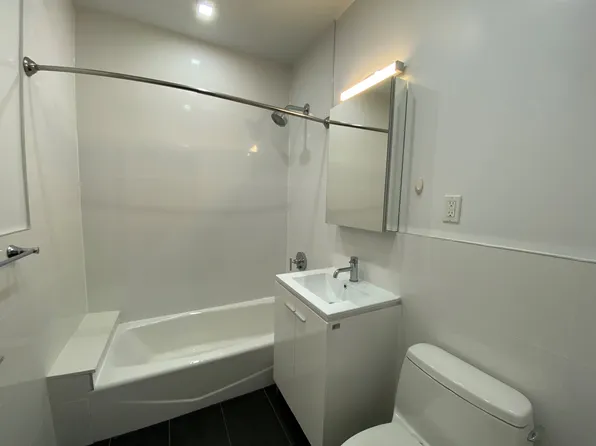 486 Brooklyn Avenue image 3 of 8