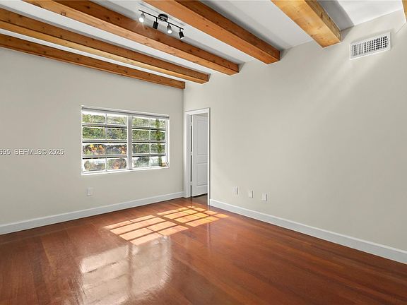 4th image of 1605 Euclid Ave #A-1