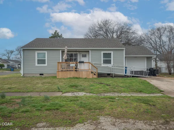 828 S Porter Ave, Joplin, MO 64801