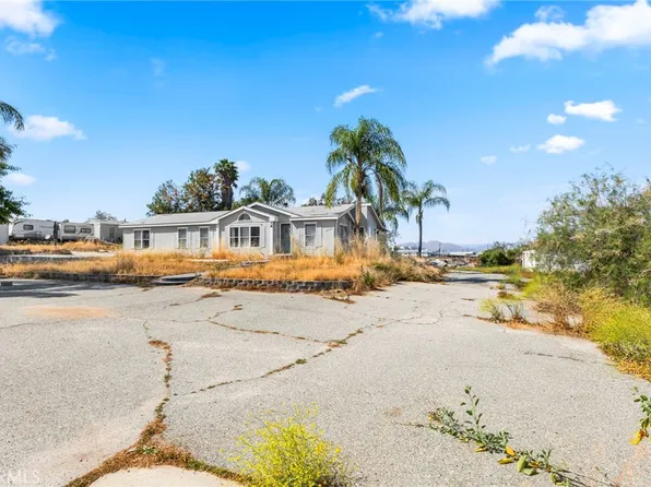 22540 Markham St, Perris, CA 92570