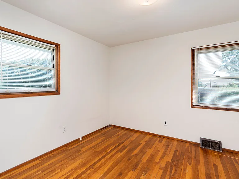 1331 Keesling Ave — Photo 25
