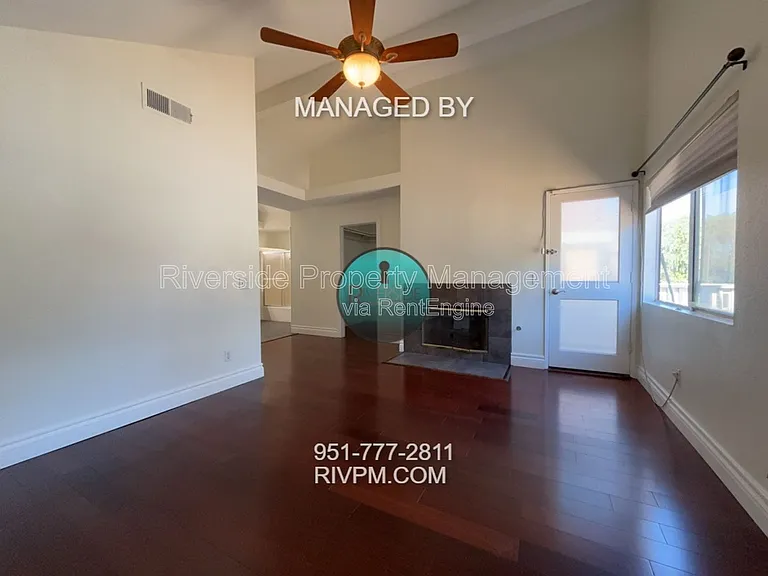 21498 Townsendia Ave — Photo 21