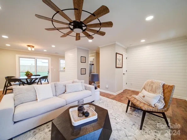 4336 Firwood Ln, Charlotte, NC 28209