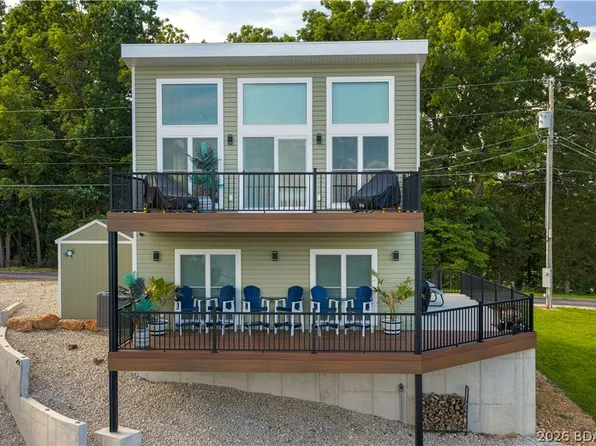 104 Point Supreme Dr, Sunrise Beach, MO 65079