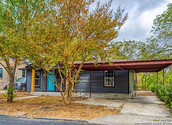 2nd image of 1407 Hermine Blvd