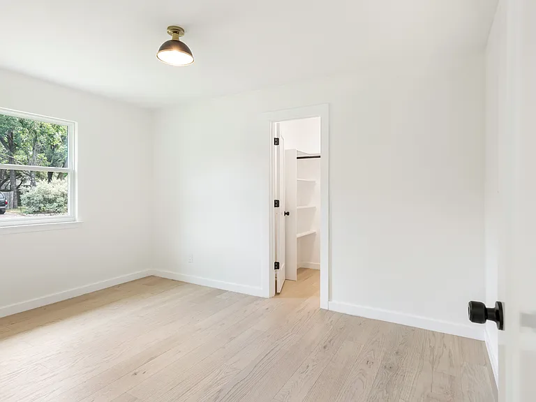 7604 Islander Dr — Photo 9