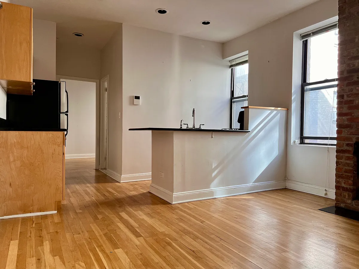 Building Photo - 34 Butler Pl #15