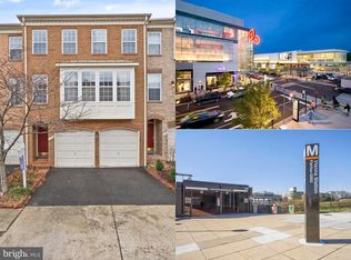 2968 Covington Square Way, Fairfax, VA 22031