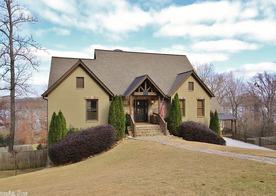 1st image of 29 Greathouse Bend Dr