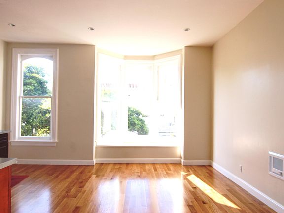 3rd image of 2555 Sacramento St APT C