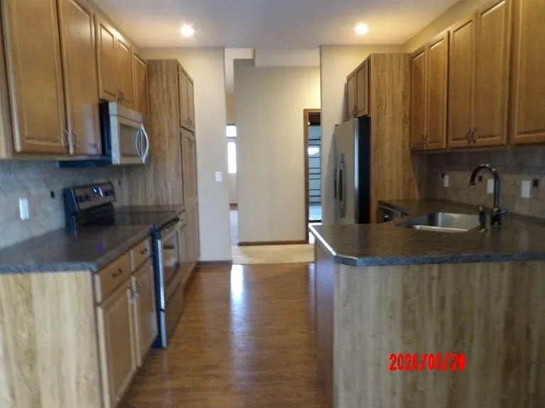 1106 Sandstone Dr — Photo 7