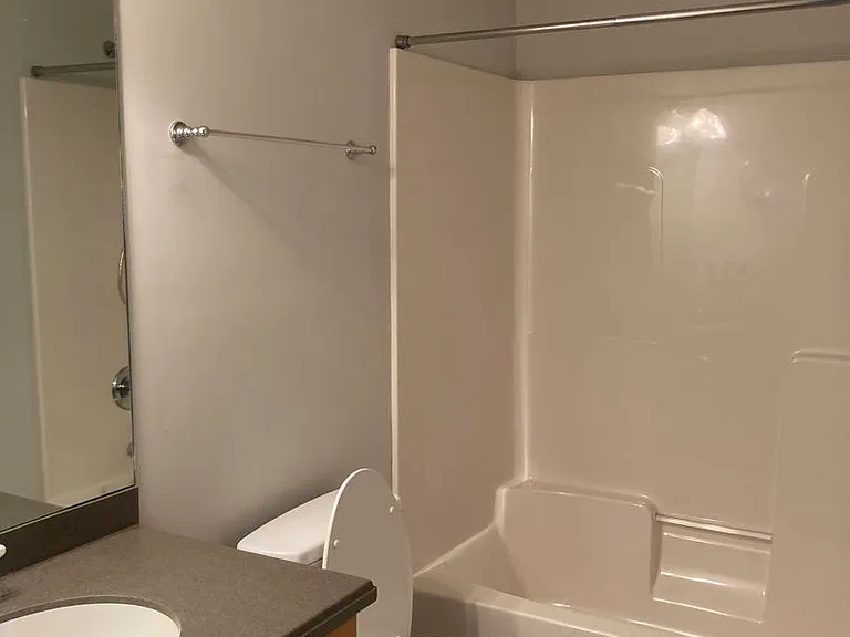 2601 Avondale Ct — Photo 12