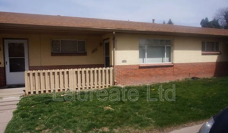 1925 E Wesley Ave — Photo 1