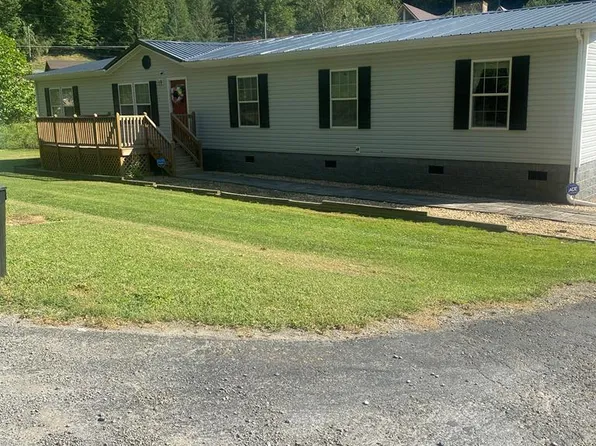 9362 Slate Creek Rd, Grundy, VA 24614