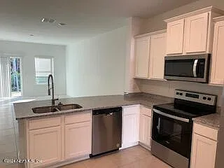 96 Vero Dr — Photo 5