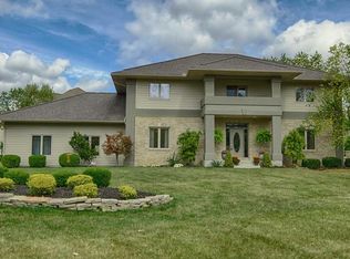 997 Poppy Hills Dr, Blacklick, OH 43004