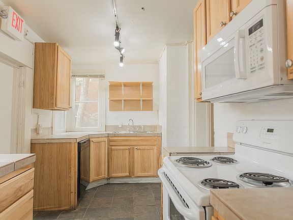 5th image of 1012 14th St #2621337