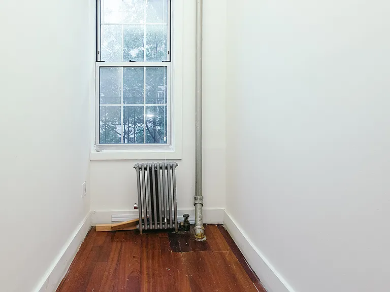 117 S 4th St #13 — Photo 6
