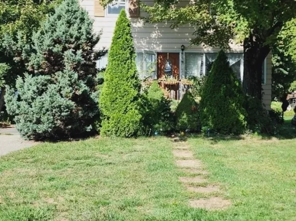 1007 Ringwood Ave, Wanaque Boro, NJ 07420