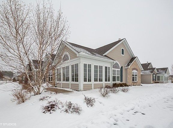 2nd image of 621 Handel Ln #34-B