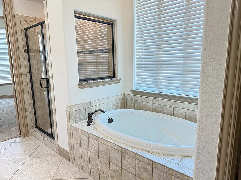 4616 Vista Grande Dr — Photo 18