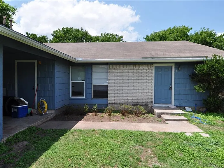 10612 Topperwein Dr #B — Photo 1