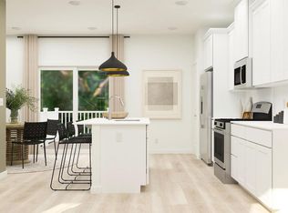 121 W End Ave, Hammonton, NJ 08037