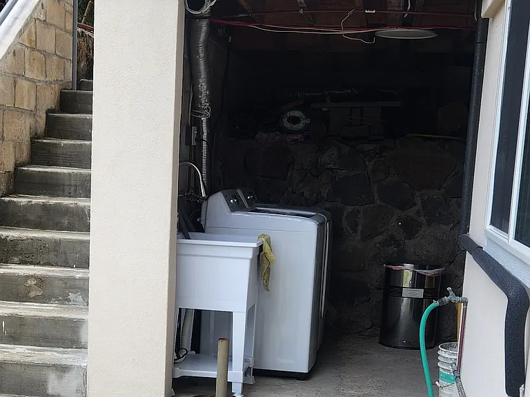 Laundry with full size washer & dryer