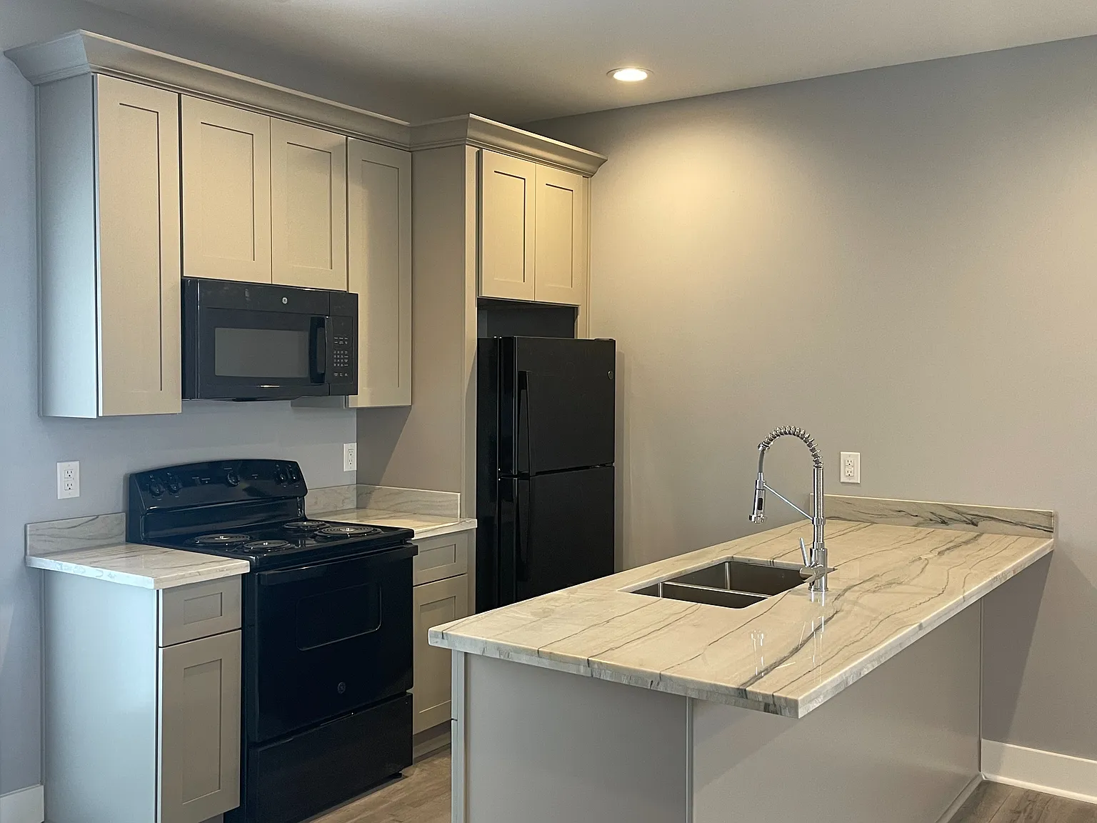 1327 Fats Domino Ave — Photo 3