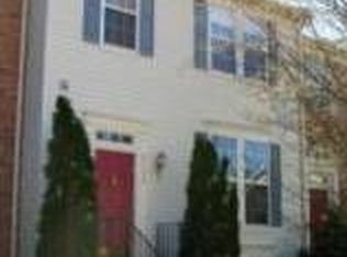 43175 Center St, Chantilly, VA 20152