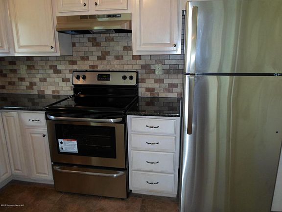 5th image of 6 Georgetown Dr