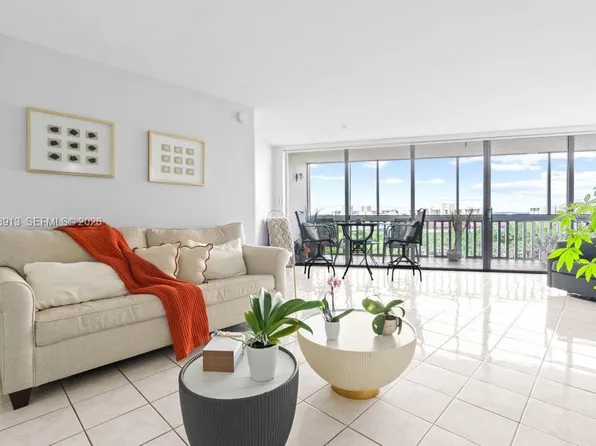 6901 Environ Blvd APT 7F, Lauderhill, FL 33319