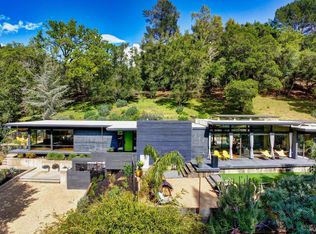 440 Woodland Rd, Kentfield, CA 94904