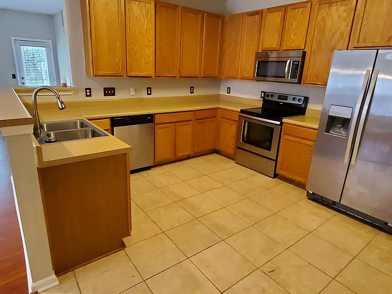 1619 Doverhill Pl — Photo 6